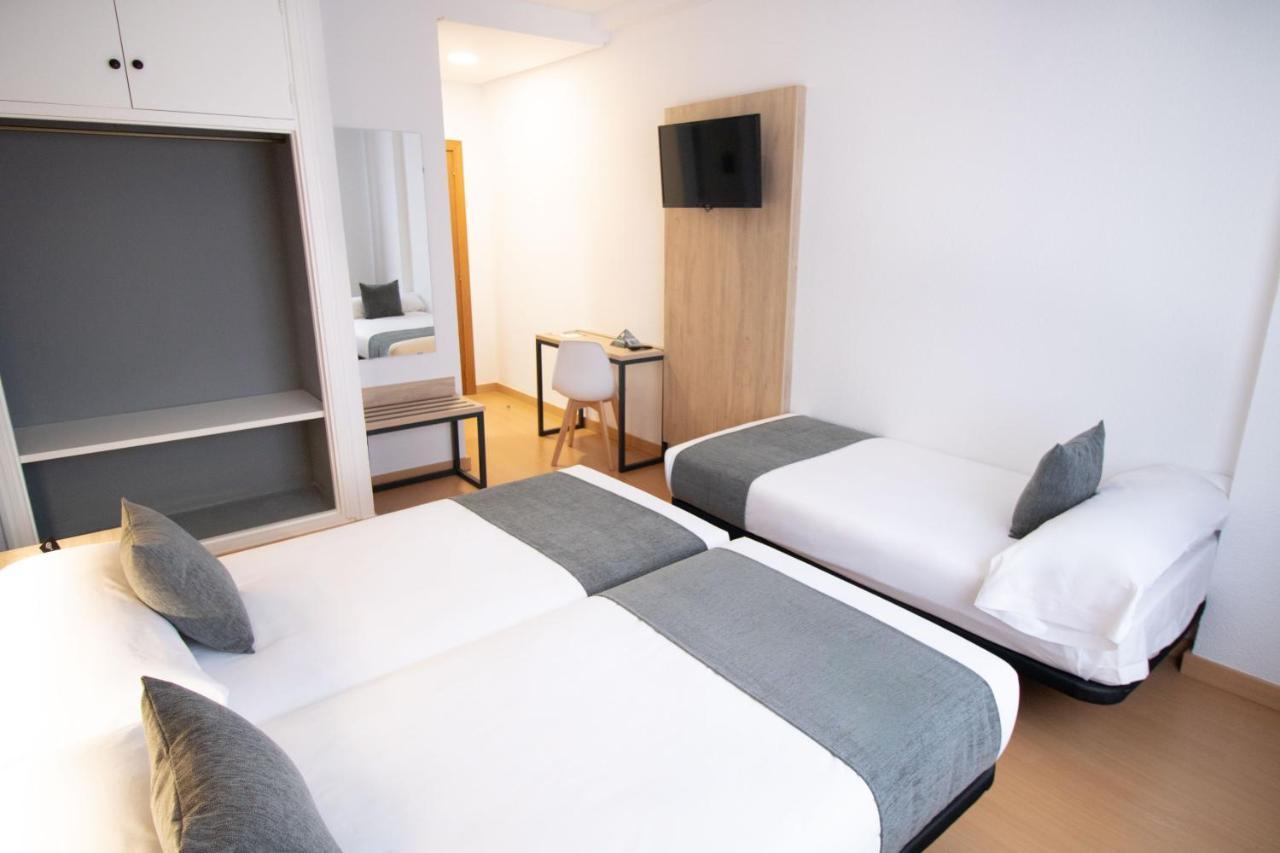 Triple Room,1480408349:JPEG